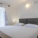 Sea Breeze - House On The *
