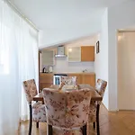 Casa vacanze Sea Breeze - House On The *