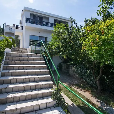 Sea Breeze - House On The * 特孔