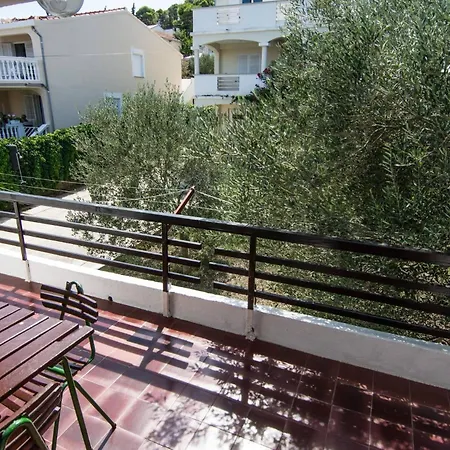 بيت للعطل Sea Breeze - House On The *