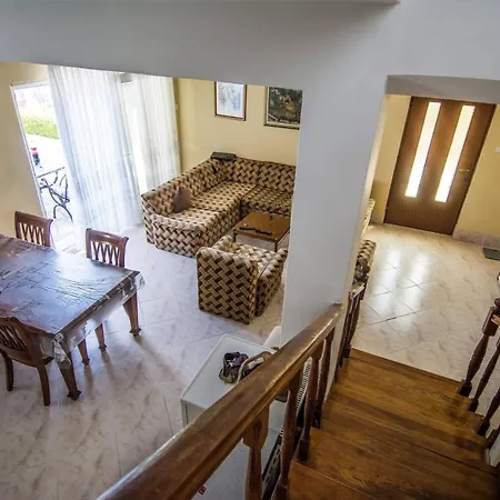 Sea Breeze - House On The