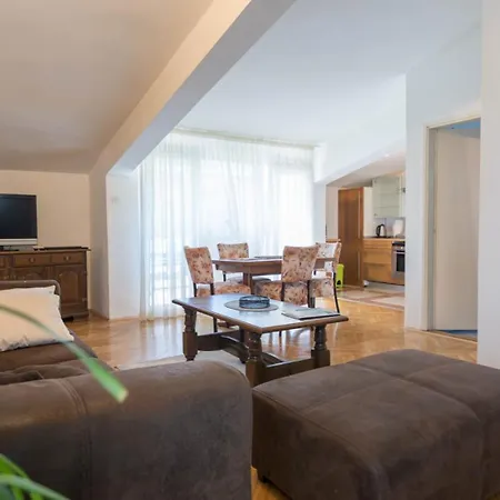 Sea Breeze - House On The * Tkon